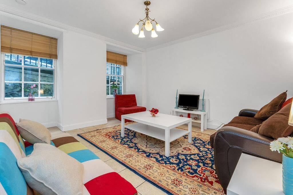 Edinburgh Perfect Location Apartment Luaran gambar