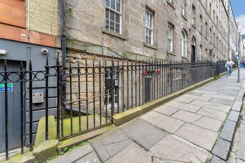 Edinburgh Perfect Location Apartment Luaran gambar
